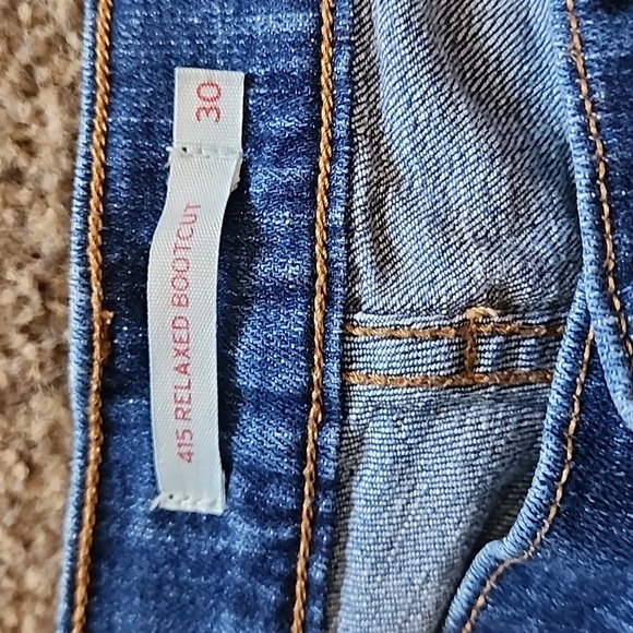 Relaxed bootcut Levis - Picture 3 of 12